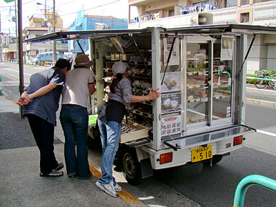 ポンデザール 移動販売車